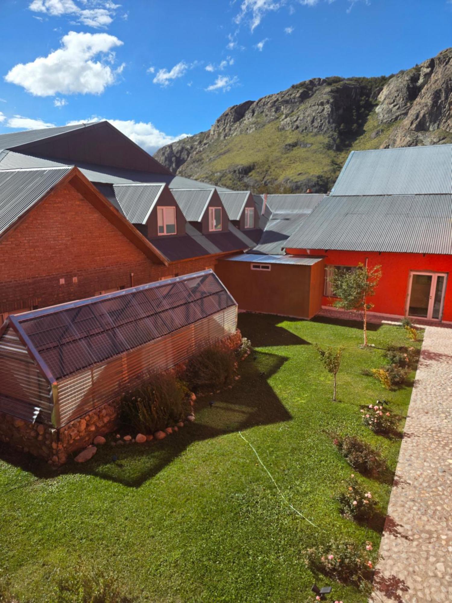 Hotel Lunajuim El Chaltén Exterior foto